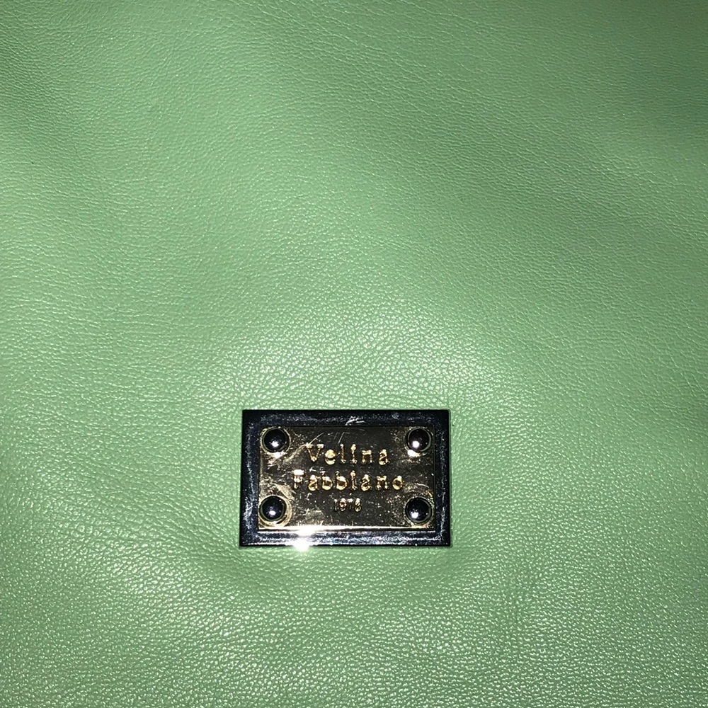 Green Velina Fabbiano bag with cream sides! - Picture 2 of 4